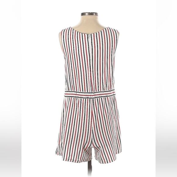 MDS Mark D. Sikes Amanda jumper shorts romper in Navy and Coral strip, 1 - Picture 2 of 10